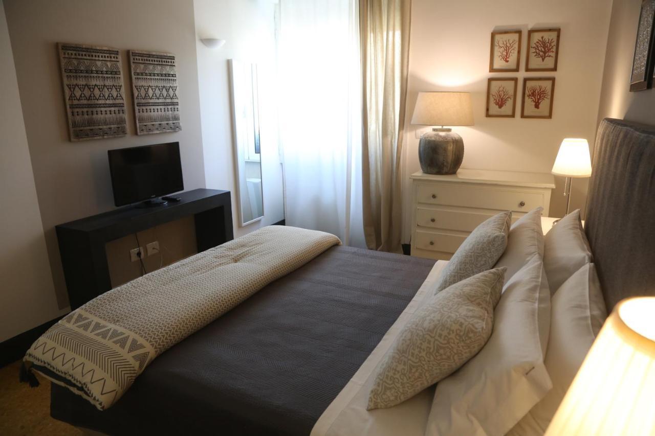 Palazzo Bignami Bed and Breakfast Lecce Eksteriør billede