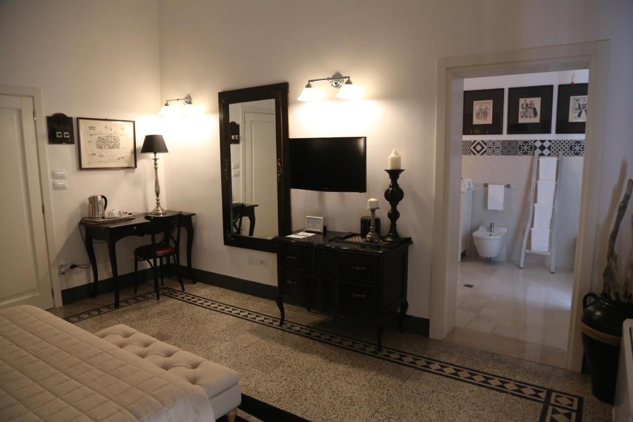 Palazzo Bignami Bed and Breakfast Lecce Eksteriør billede