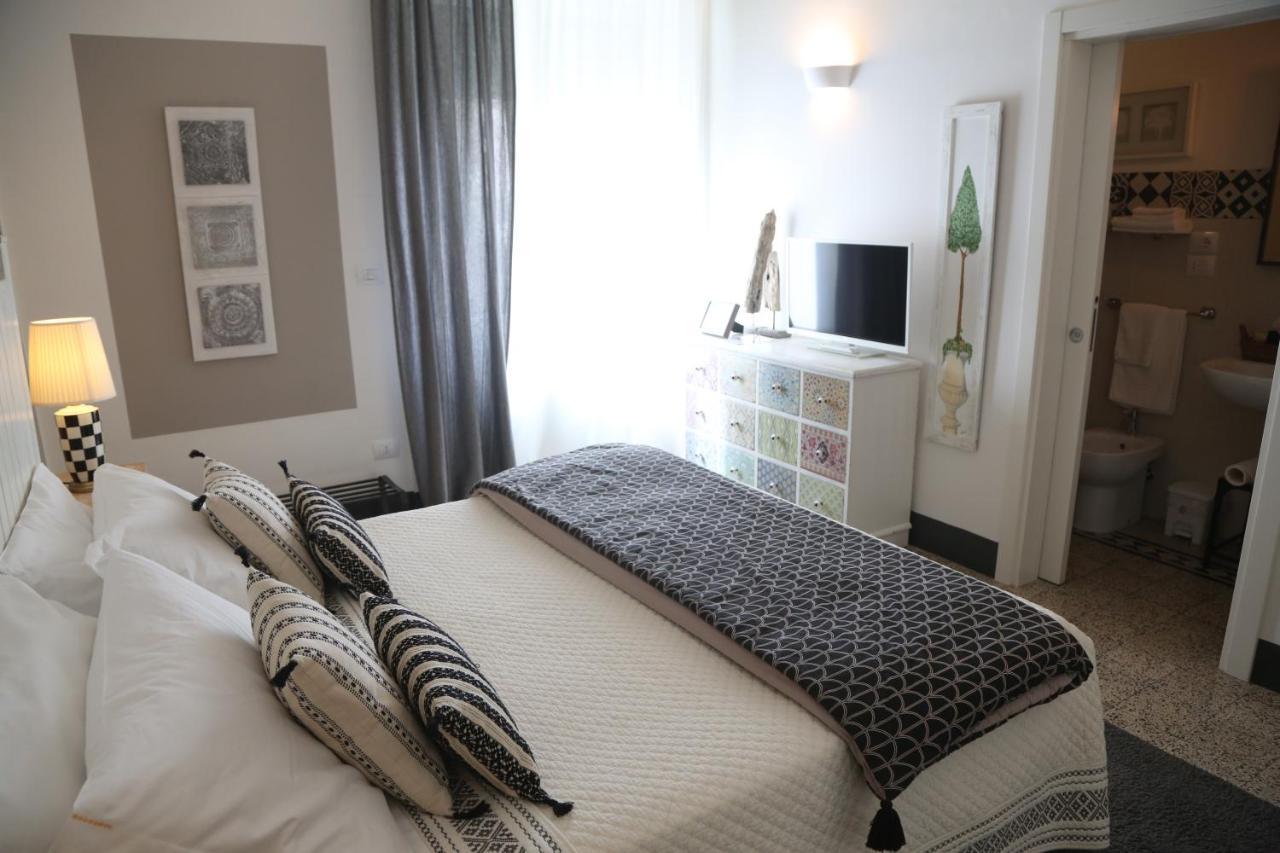 Palazzo Bignami Bed and Breakfast Lecce Eksteriør billede